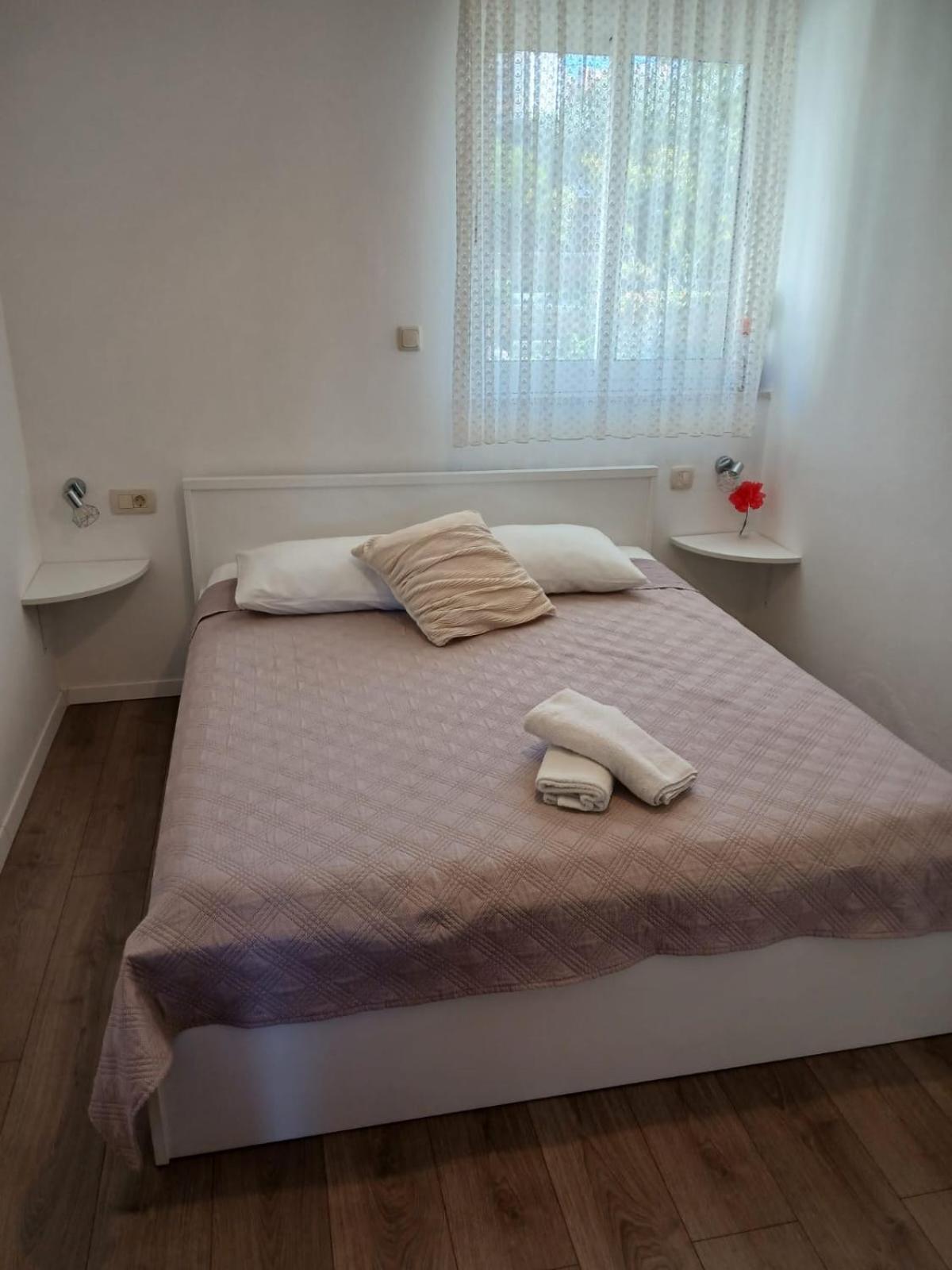 Apartments Marina Trogir Bagian luar foto